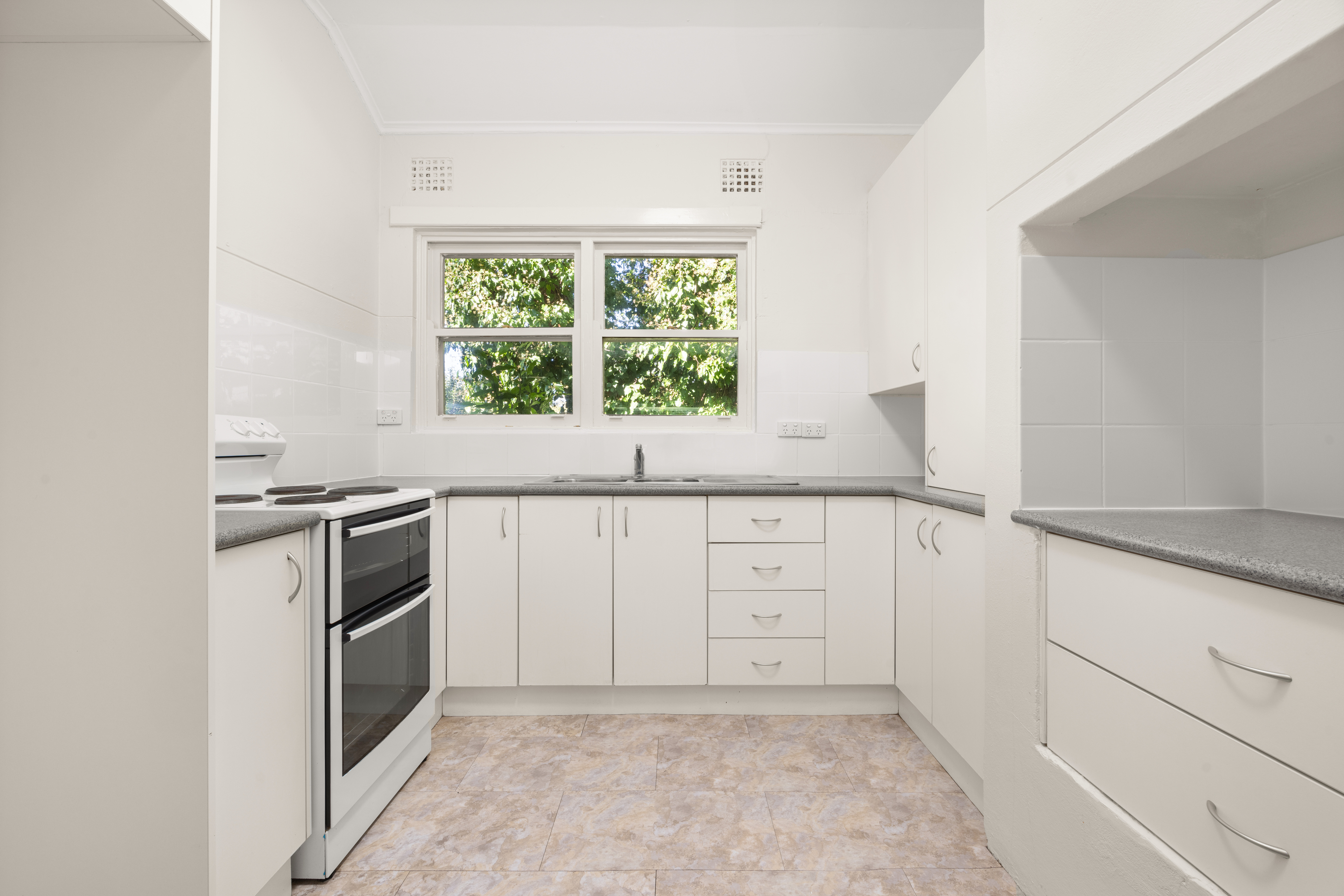 43 McKinlay Street, Narrabundah ACT 2604, Narrabundah - Thumbnail 2