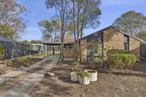 5 Griffith Place, Kambah, ACT 2902