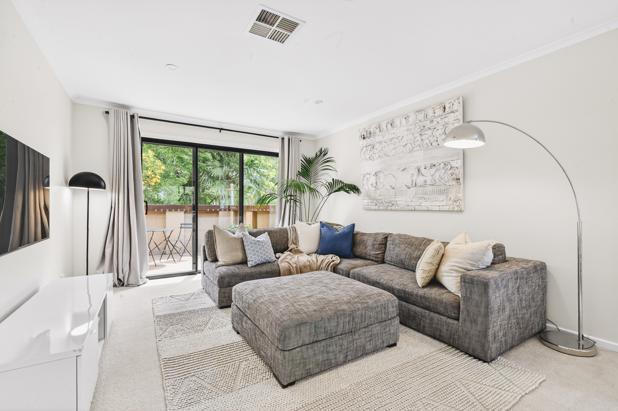 135 Namatjira Drive, Fisher ACT 2611, Fisher - Thumbnail 4