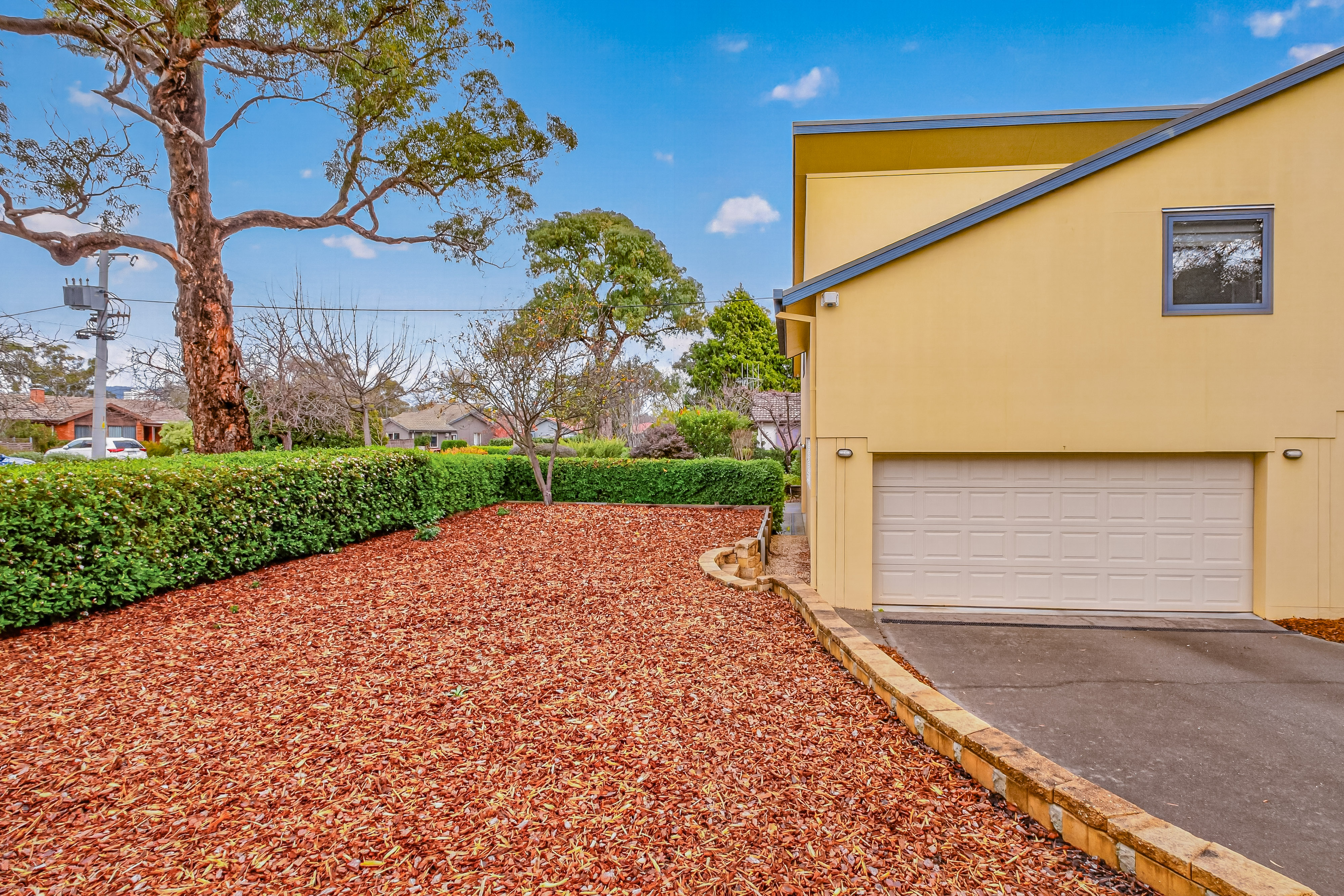 2/13 Jensen Street, Hughes ACT 2605, Hughes - Thumbnail 2